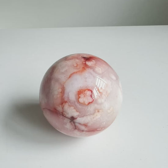 Video of Autumn Carnelian Flower Agate in natural daylight and sunlight